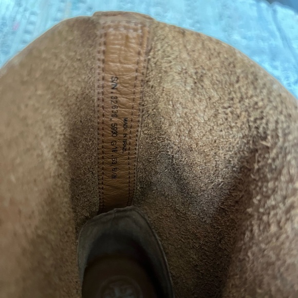 Tory Burch Siena Leather Booties in Light Tan-NWT - Picture 13 of 13